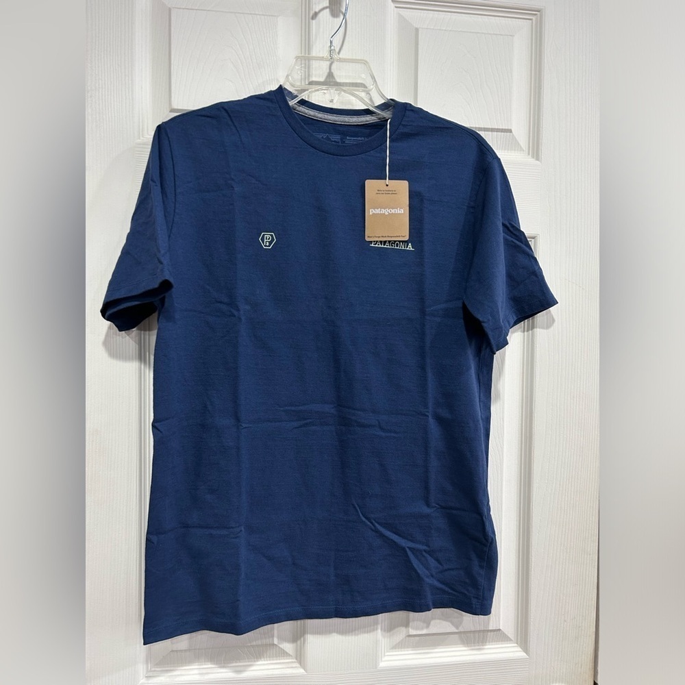 Patagonia Men's XS Forge Mark Responsibili-Tee® T-Shirt Lagom Blue NWT